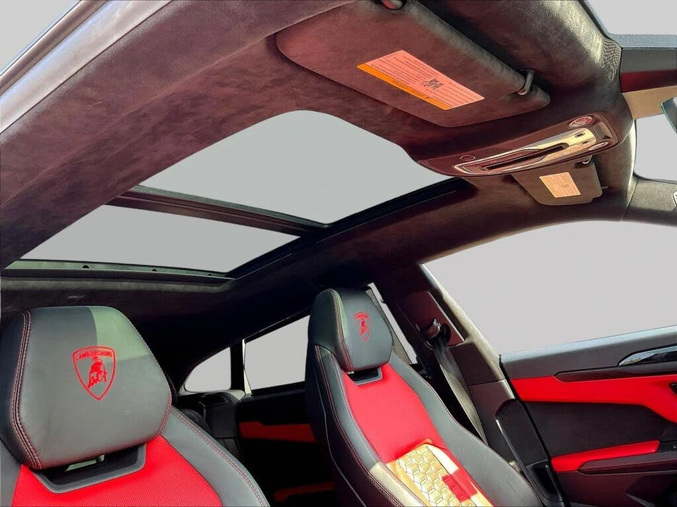 2022 Lamborghini Urus - Image 25 of 31