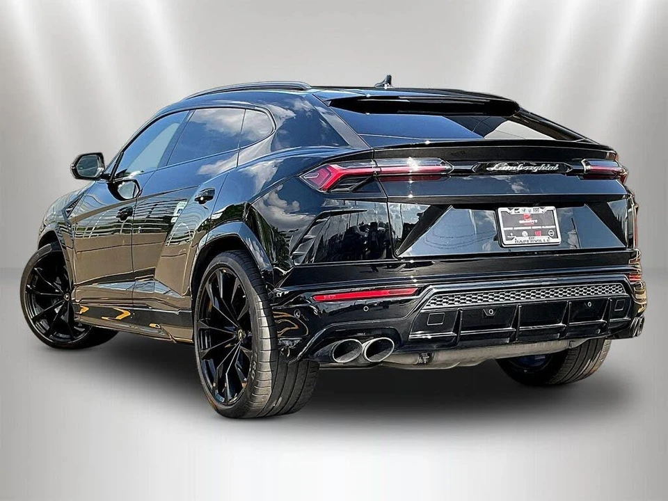 2022 Lamborghini Urus - Image 4 of 31