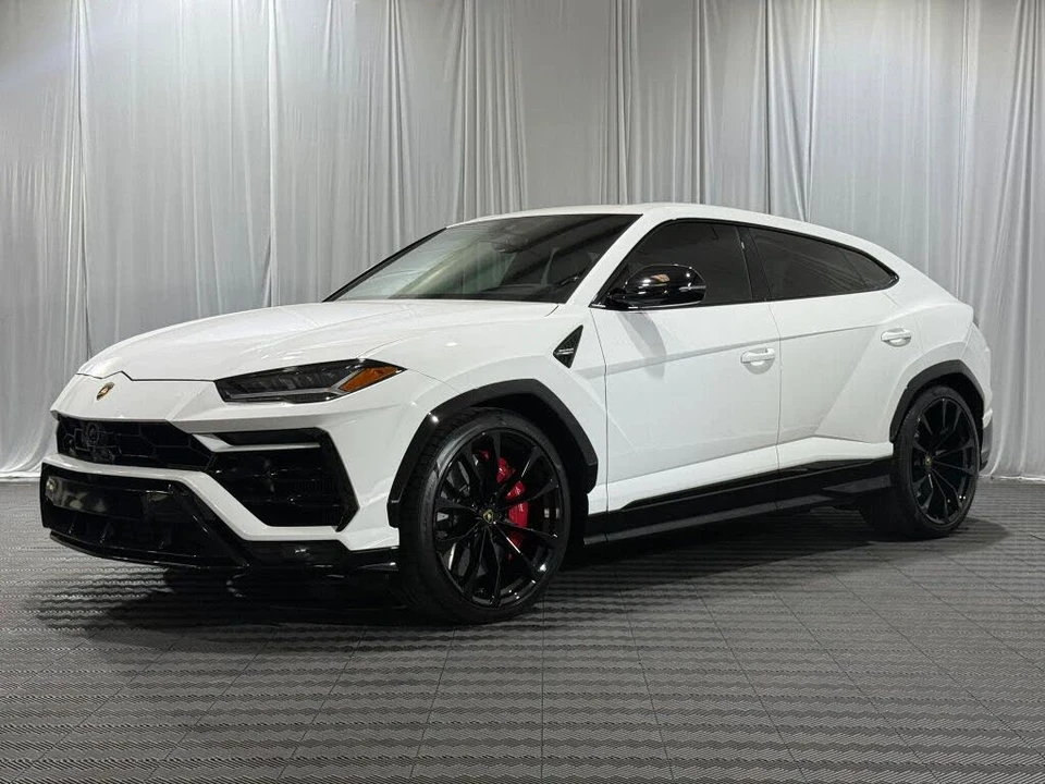 2022 Lamborghini Urus - Image 3 of 27