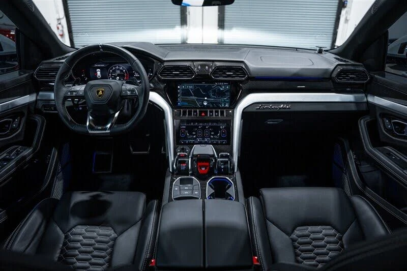 2022 Lamborghini Urus - Image 20 of 31