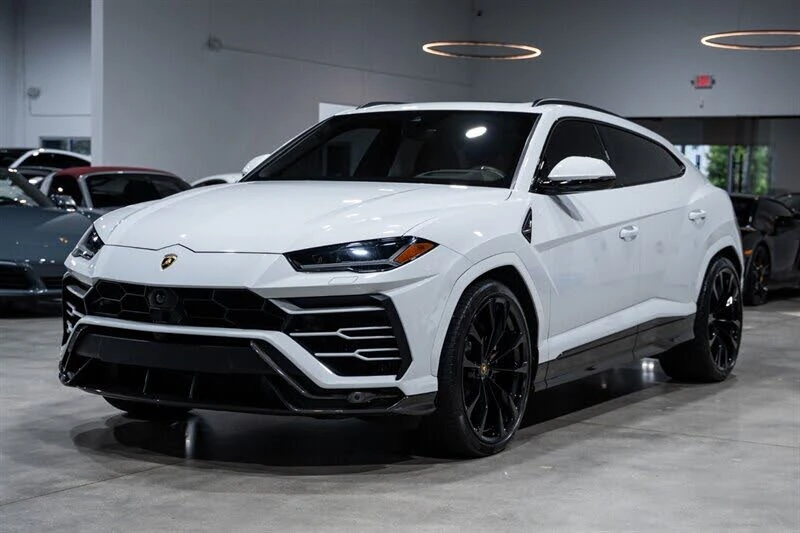 2022 Lamborghini Urus - Image 10 of 31