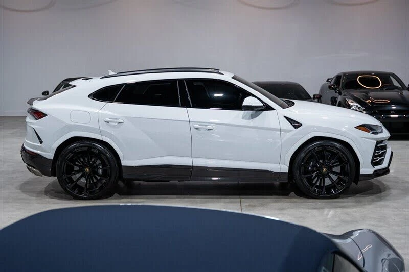 2022 Lamborghini Urus - Image 7 of 31