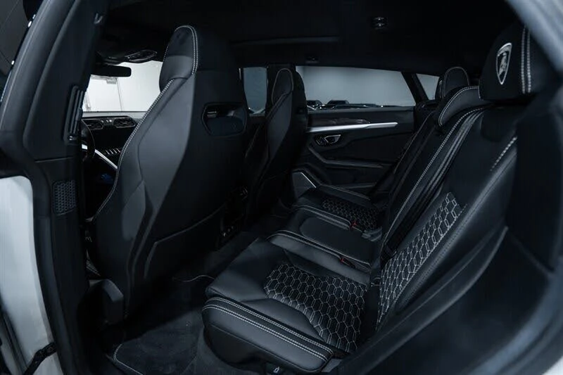 2022 Lamborghini Urus - Image 29 of 31