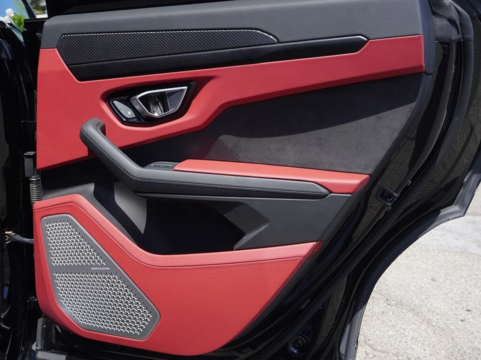 2022 Lamborghini Urus - Image 30 of 31