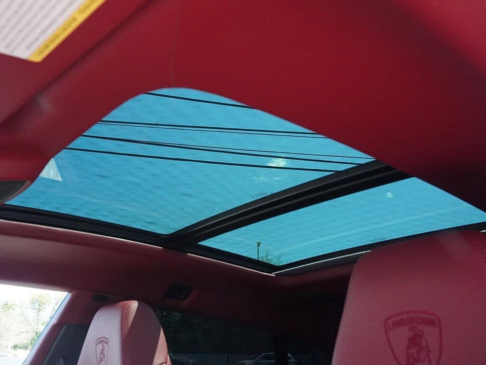 2022 Lamborghini Urus - Image 24 of 31