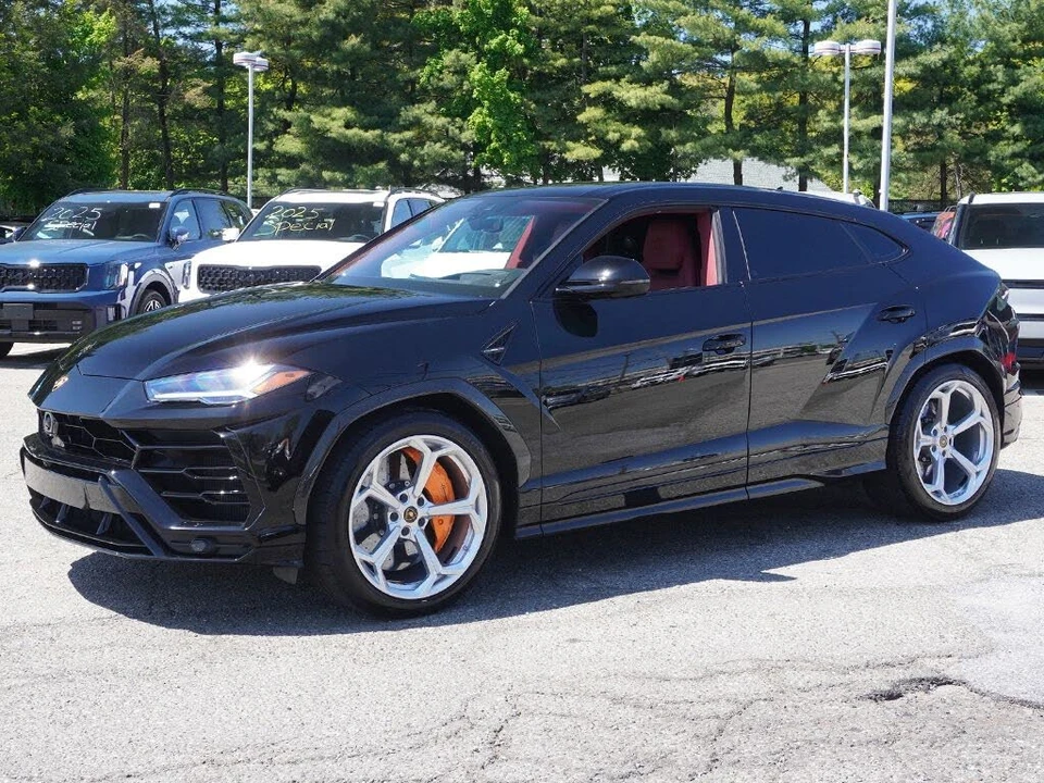 2022 Lamborghini Urus - Image 12 of 31