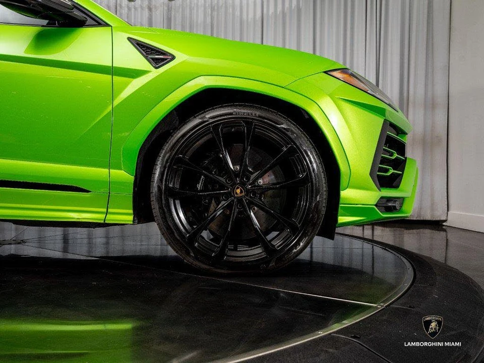 2022 Lamborghini Urus - Image 20 of 31