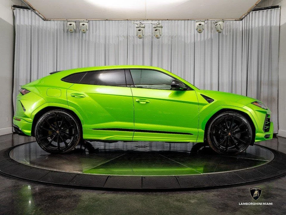 2022 Lamborghini Urus - Image 18 of 31