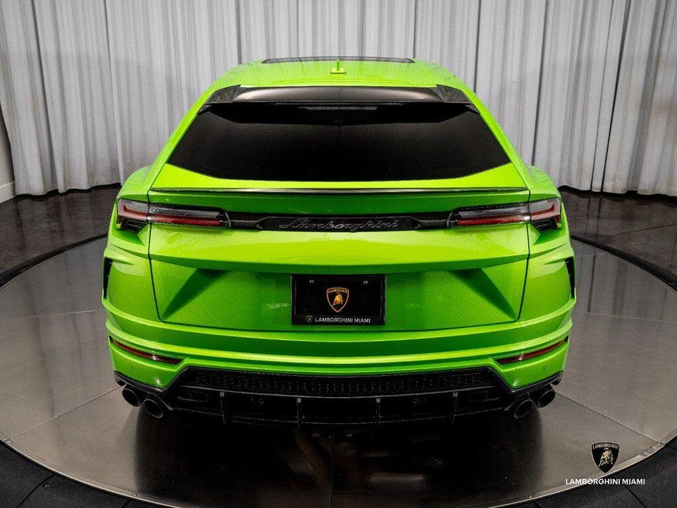 2022 Lamborghini Urus - Image 13 of 31