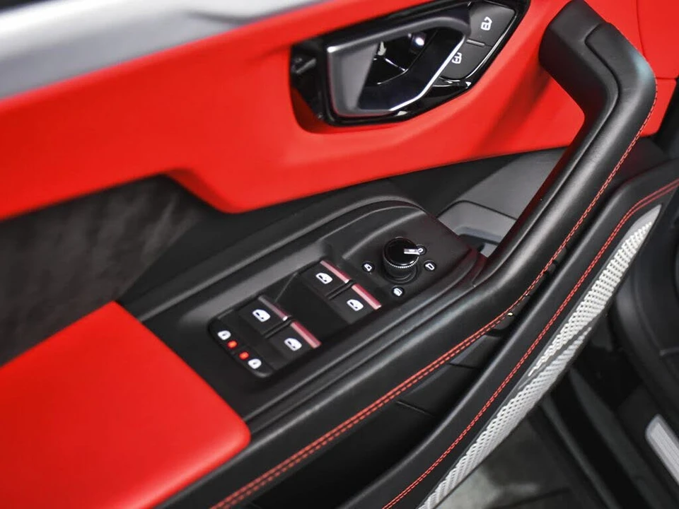 2022 Lamborghini Urus - Image 10 of 31