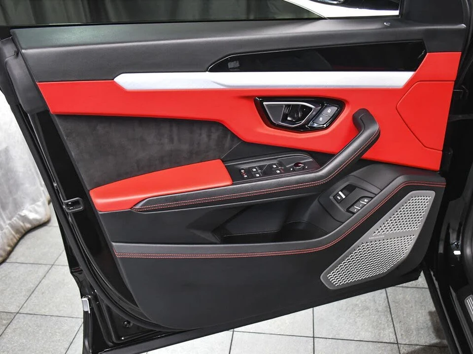 2022 Lamborghini Urus - Image 9 of 31