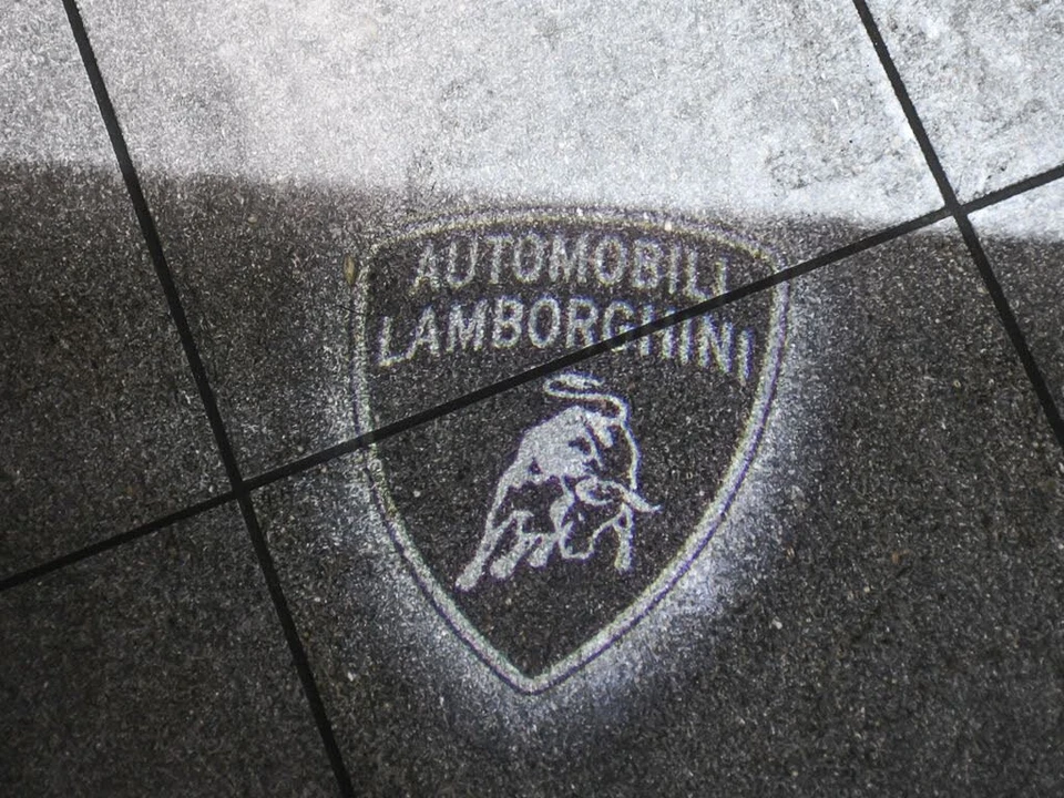 2022 Lamborghini Urus - Image 23 of 31
