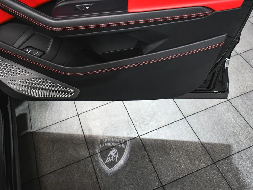 2022 Lamborghini Urus - Image 22 of 31