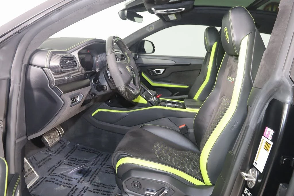 2022 Lamborghini Urus - Image 12 of 31