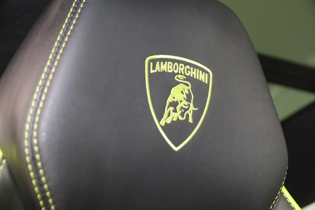 2022 Lamborghini Urus - Image 16 of 31