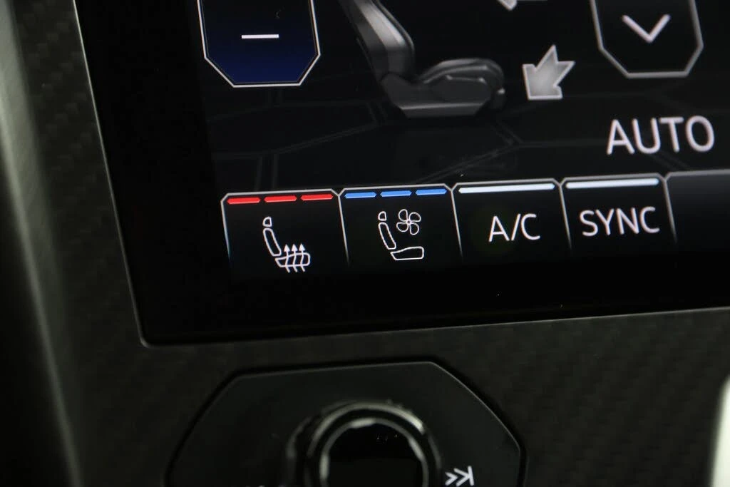 2022 Lamborghini Urus - Image 8 of 31