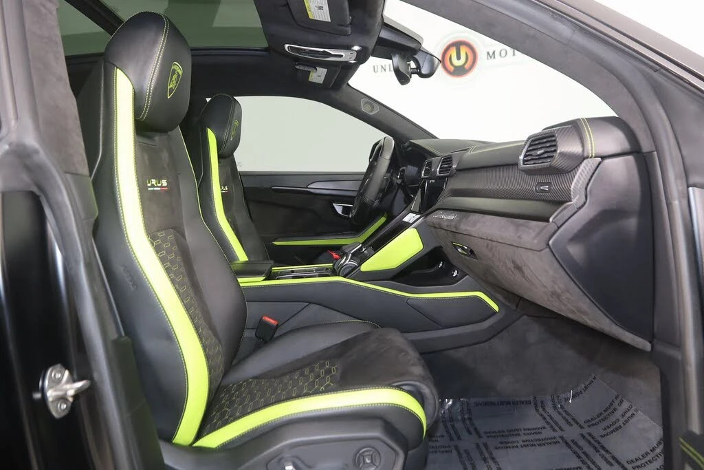 2022 Lamborghini Urus - Image 13 of 31