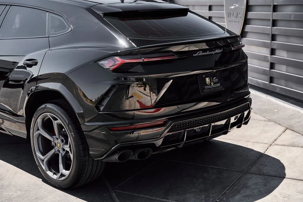 2022 Lamborghini Urus - Image 9 of 31