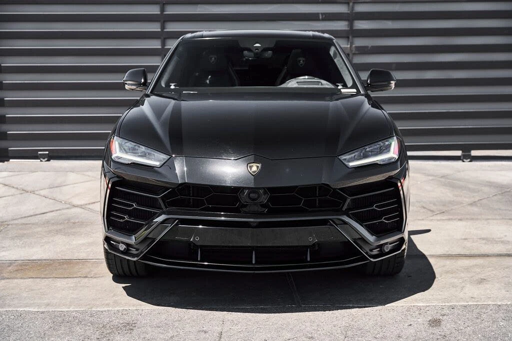 2022 Lamborghini Urus - Image 13 of 31