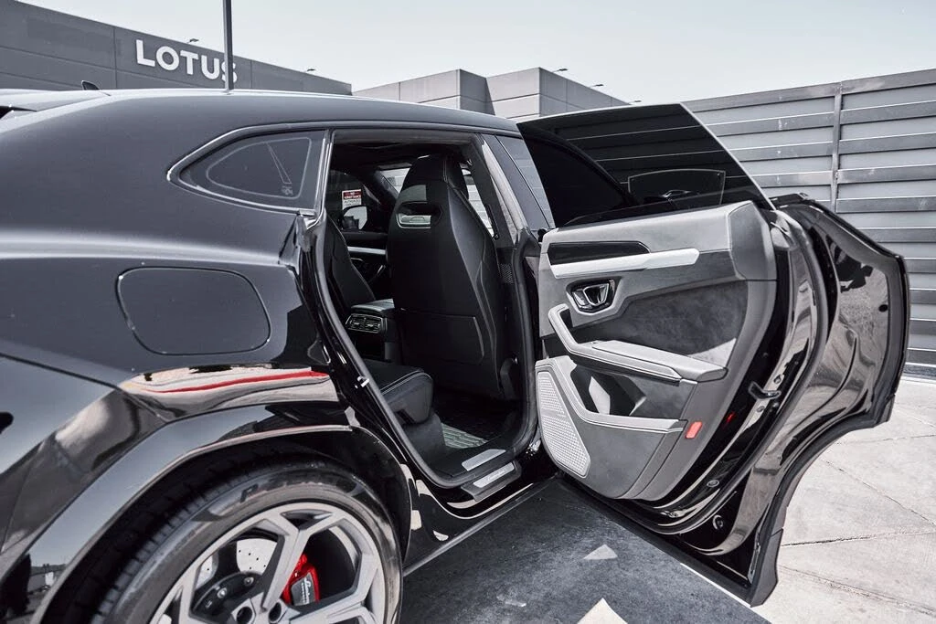 2022 Lamborghini Urus - Image 26 of 31