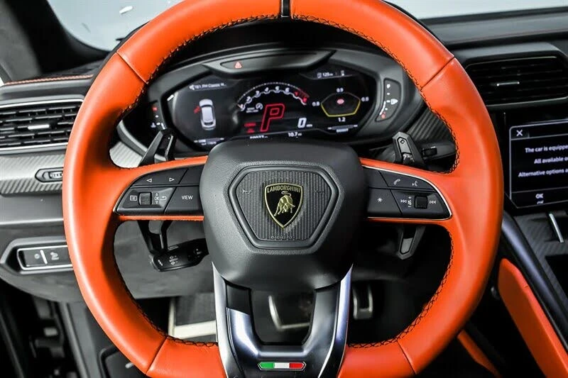 2022 Lamborghini Urus - Image 25 of 31