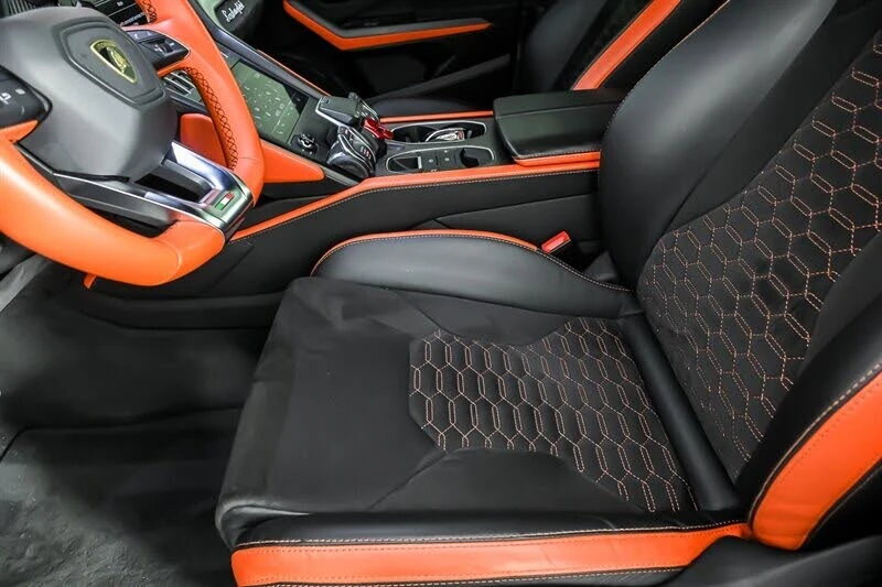 2022 Lamborghini Urus - Image 18 of 31