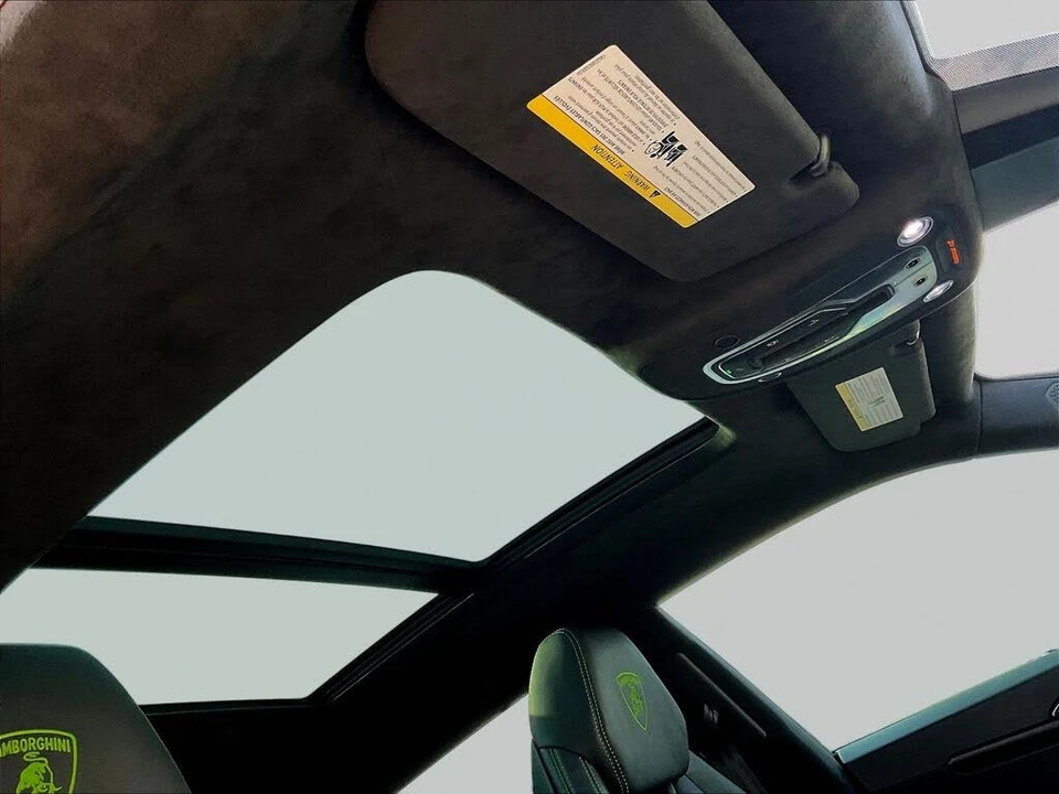 2022 Lamborghini Urus - Image 25 of 31