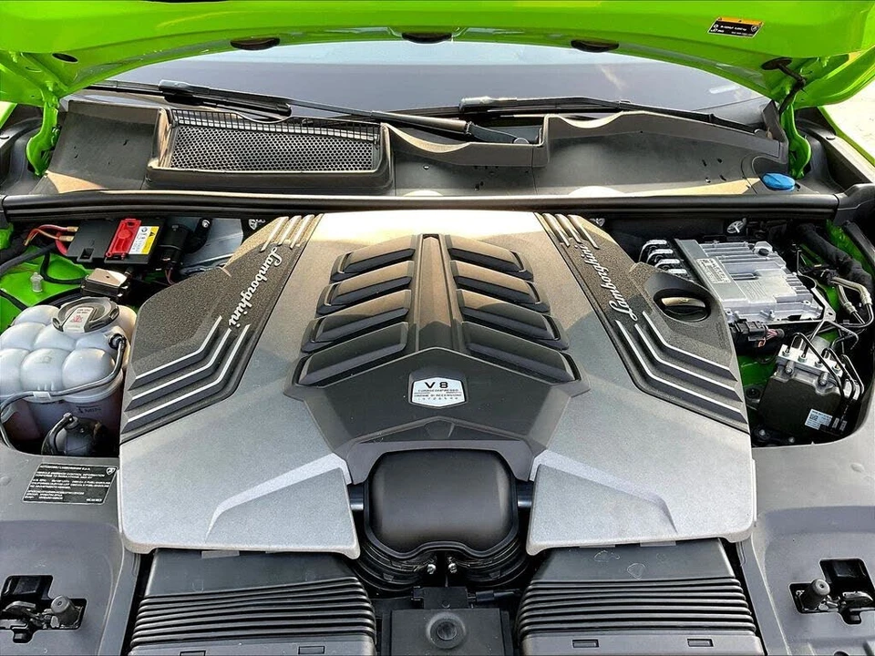 2022 Lamborghini Urus - Image 28 of 31
