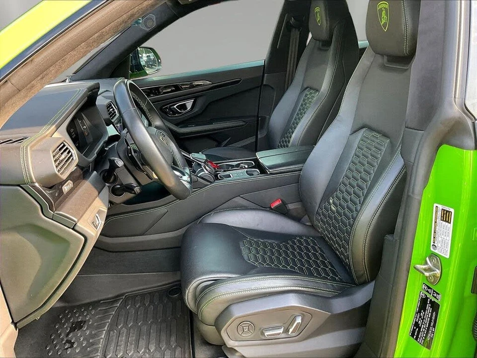 2022 Lamborghini Urus - Image 20 of 31