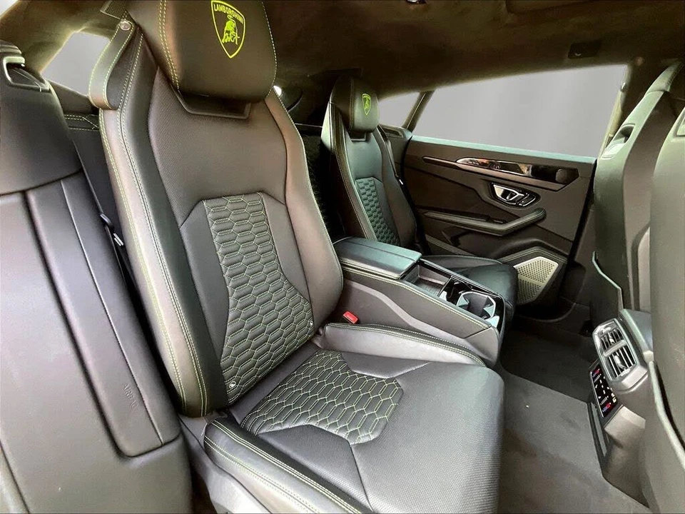 2022 Lamborghini Urus - Image 23 of 31