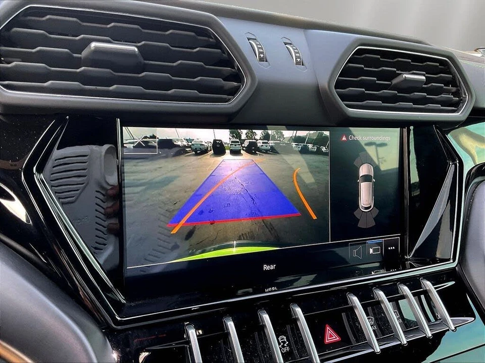 2022 Lamborghini Urus - Image 14 of 31