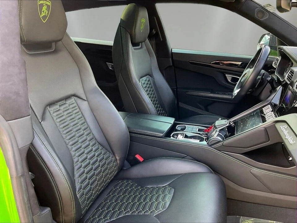 2022 Lamborghini Urus - Image 27 of 31