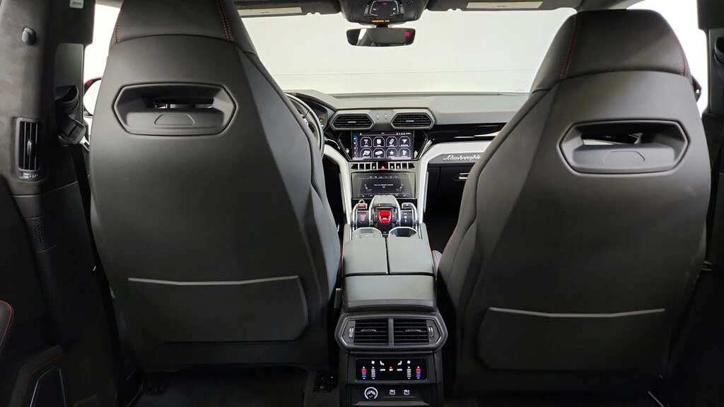 2022 Lamborghini Urus - Image 25 of 31