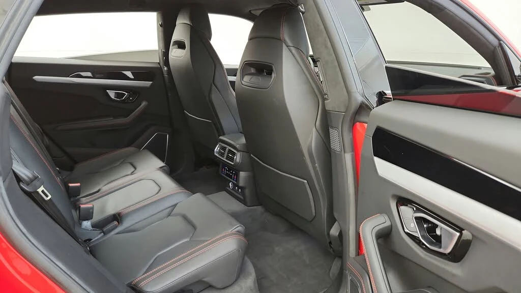 2022 Lamborghini Urus - Image 26 of 31