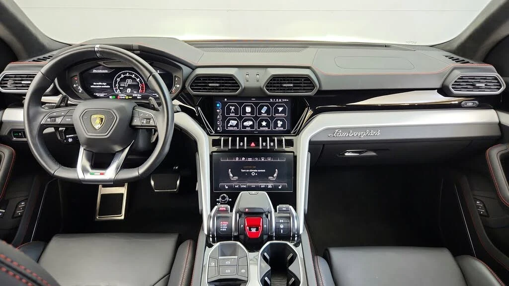 2022 Lamborghini Urus - Image 19 of 31