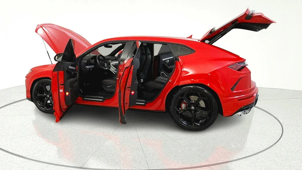 2022 Lamborghini Urus - Image 12 of 31