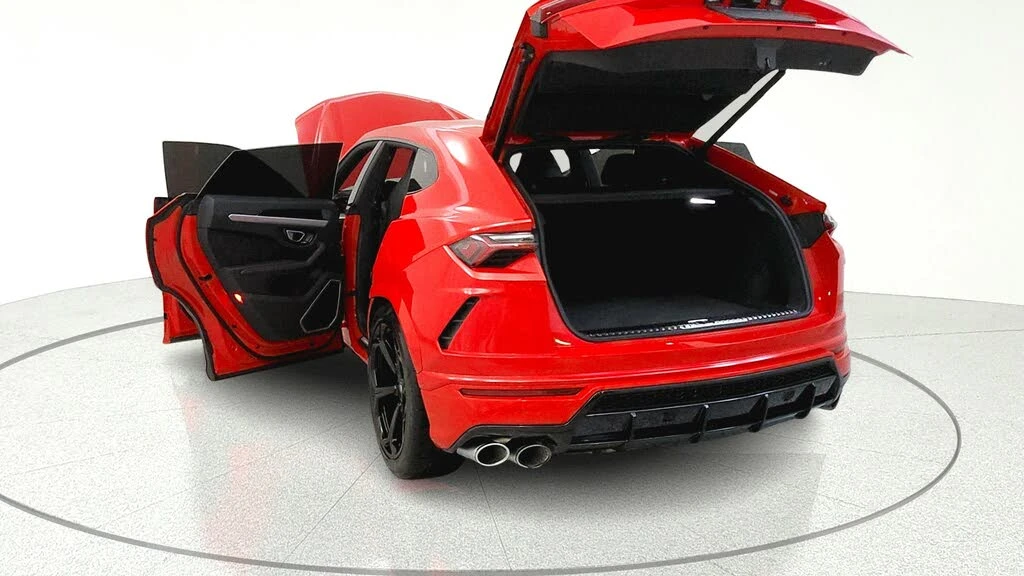 2022 Lamborghini Urus - Image 13 of 31