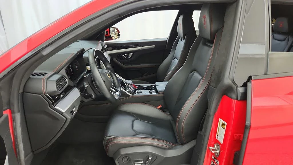 2022 Lamborghini Urus - Image 18 of 31