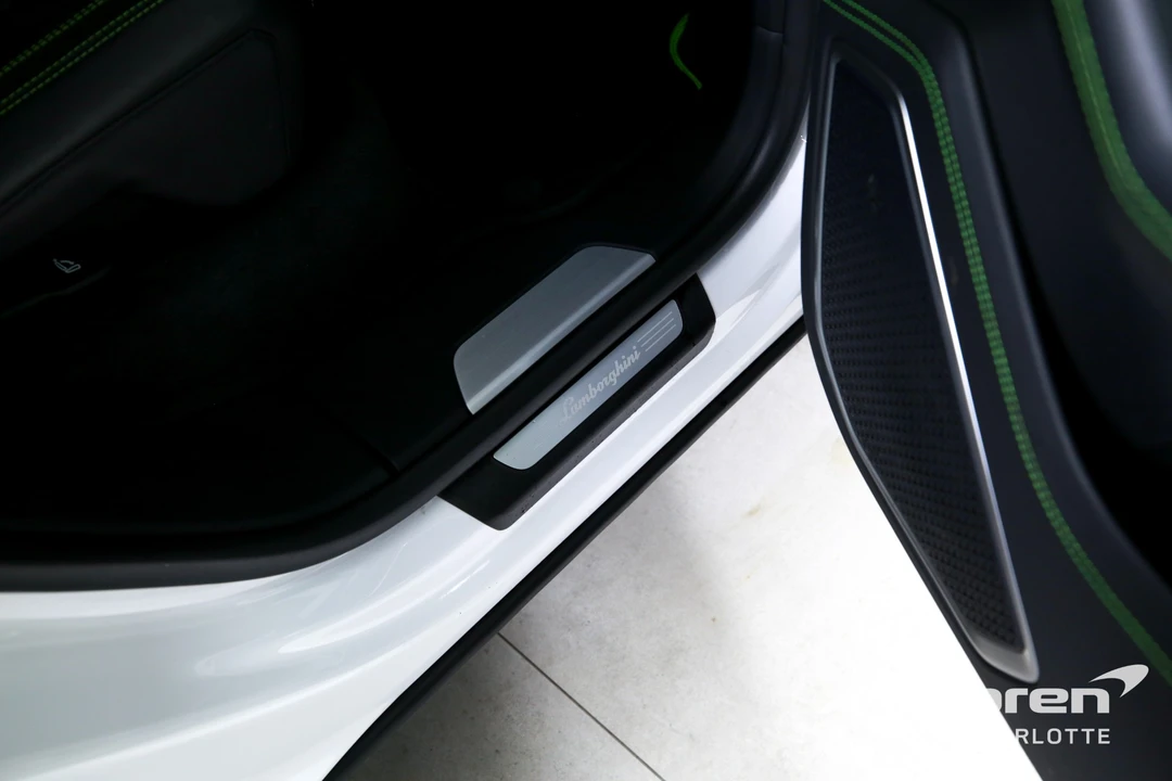 2022 Lamborghini Urus - Image 25 of 31