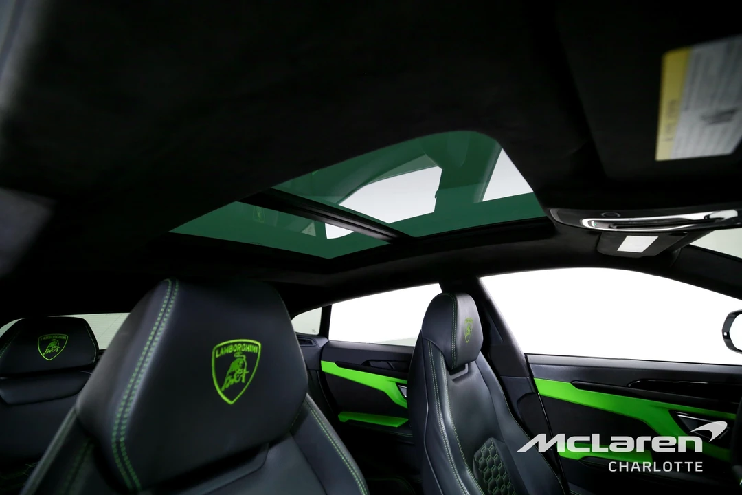 2022 Lamborghini Urus - Image 29 of 31