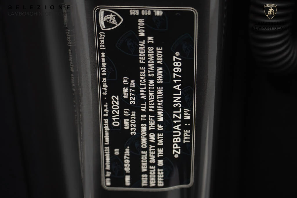 2022 Lamborghini Urus - Image 21 of 28