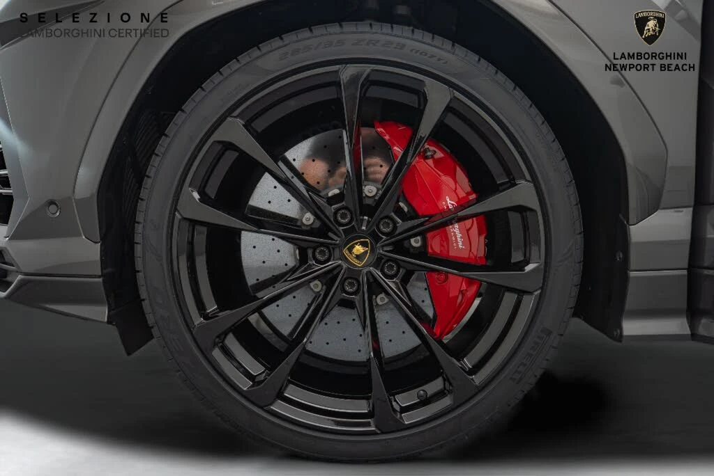 2022 Lamborghini Urus - Image 28 of 28
