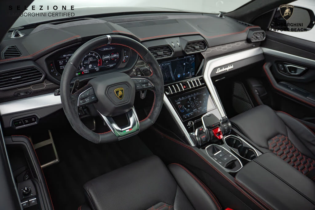 2022 Lamborghini Urus - Image 9 of 28