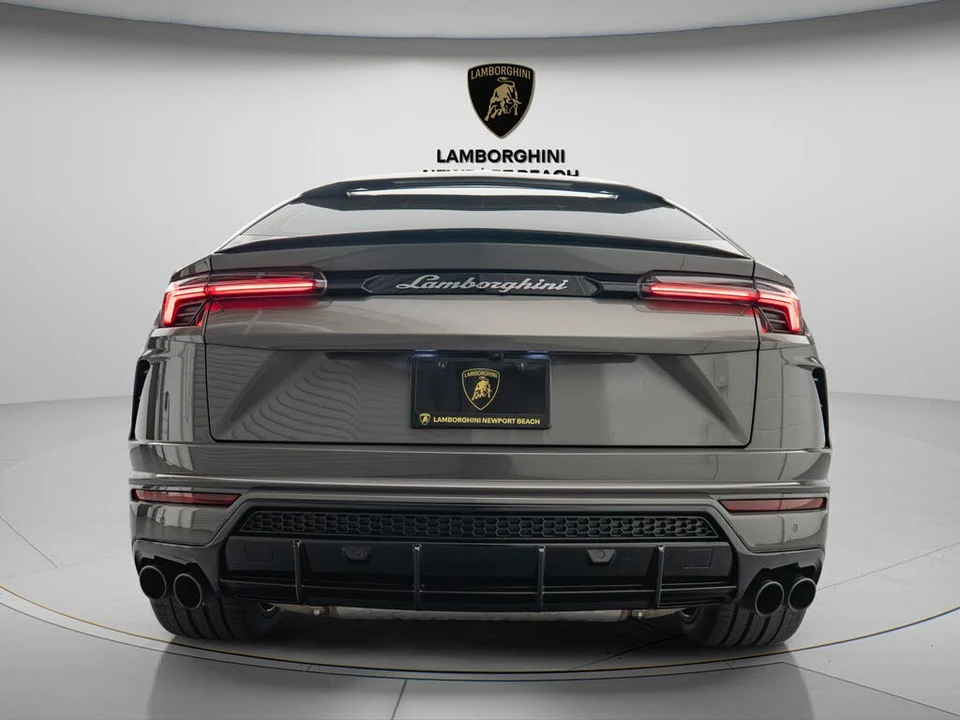 2022 Lamborghini Urus - Image 6 of 28