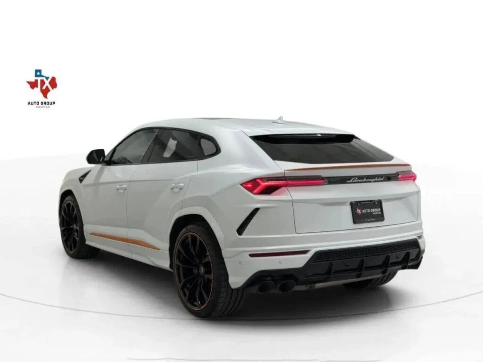 2022 Lamborghini Urus - Image 3 of 31