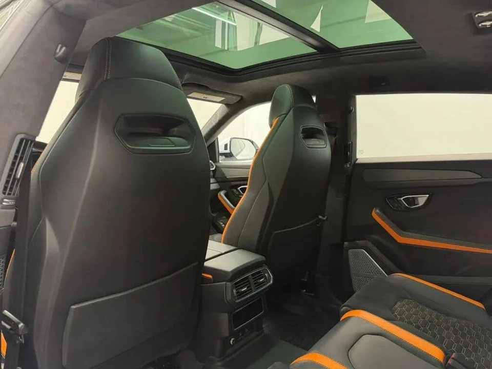 2022 Lamborghini Urus - Image 12 of 31