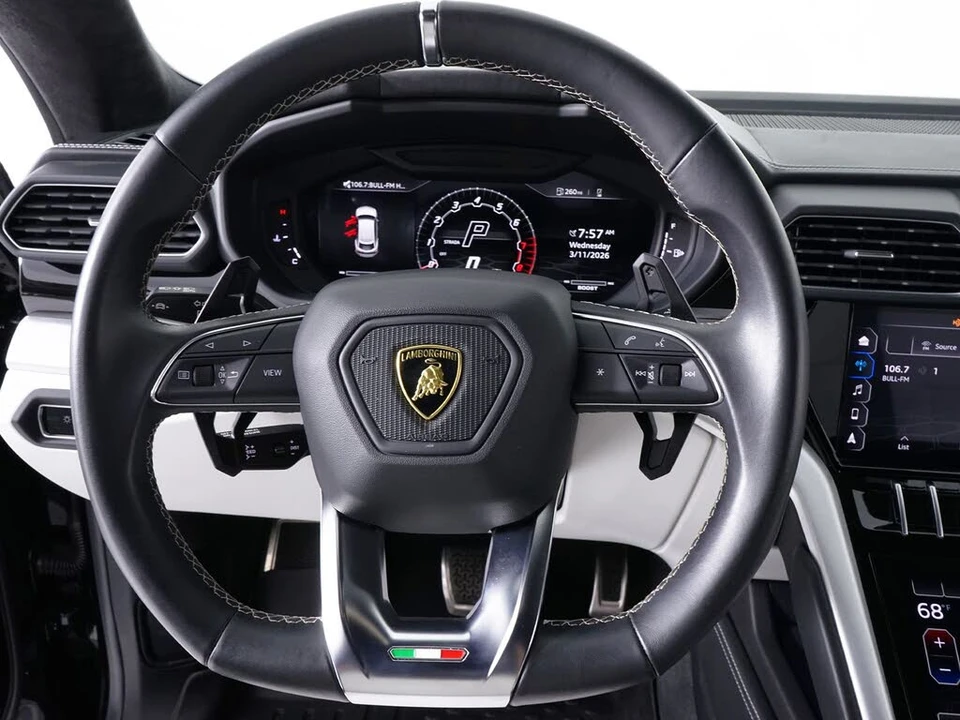 2022 Lamborghini Urus - Image 21 of 31