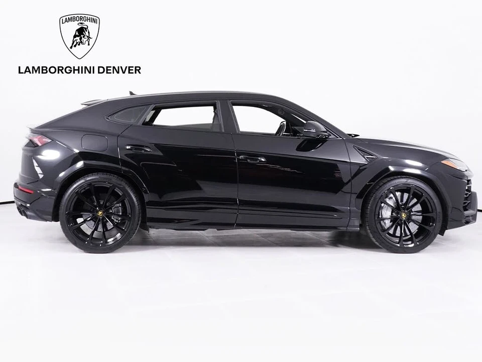 2022 Lamborghini Urus - Image 9 of 31