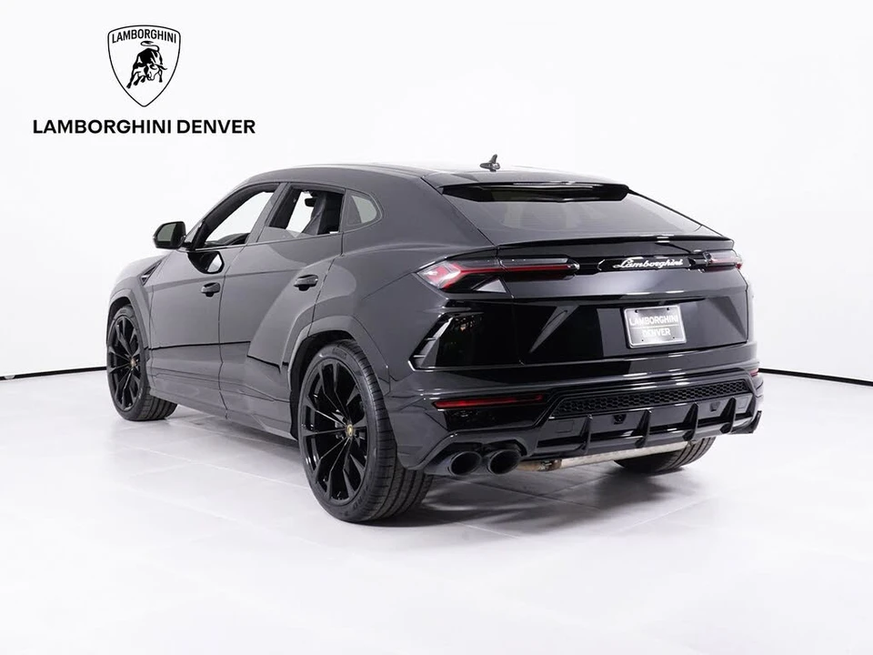 2022 Lamborghini Urus - Image 3 of 31
