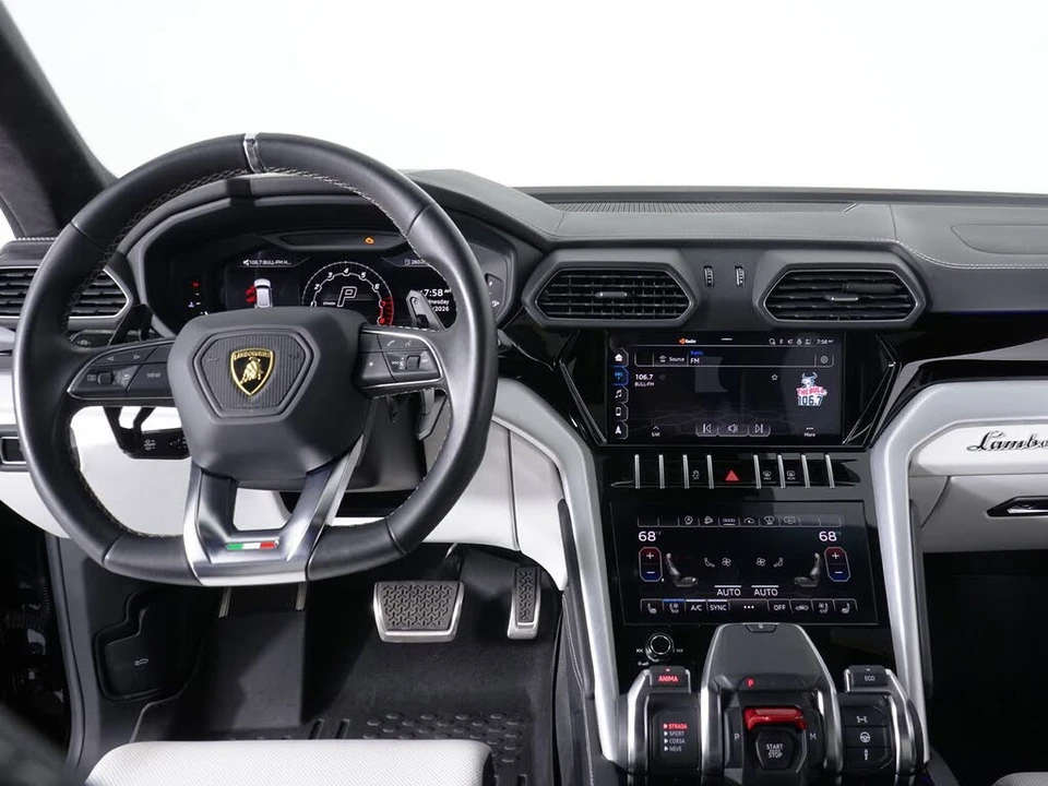 2022 Lamborghini Urus - Image 5 of 31